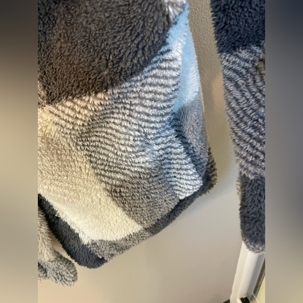 Thread and supply jacket - Picture 4 of 5